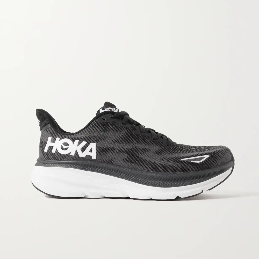 Hoka Clifton 9’s